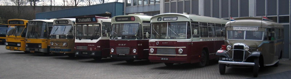 Een aantal bussen van de Werkgroep Brabant in Roosendaal.